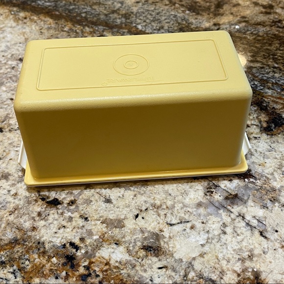 Vintage Tupperware LARGE Harvest Gold Butter Keeper 638-9 Block Cheese Excellent - Picture 5 of 12